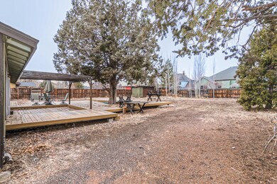 21062 Thomas Dr, Bend, OR 97702 - photo 5