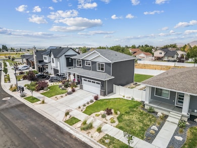 579 E Kings Landing, Tooele, UT 84074 - photo 2