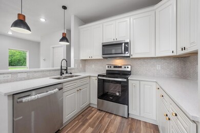 400 Royal St, Cleburne, TX 76031 - photo 5