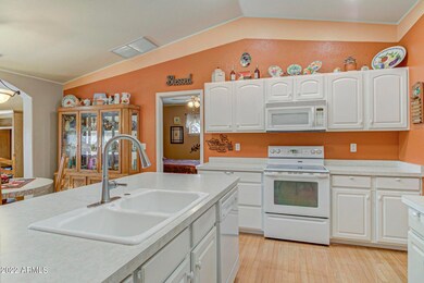 Kitchen (2)