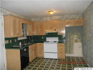2801 Wood Dr NE, Center Point, AL 35215 - photo 4