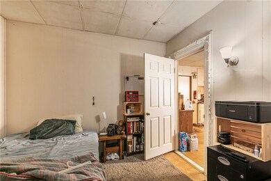 1st Floor Master Bedroom