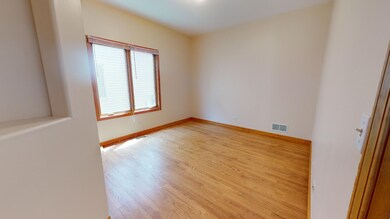 616 W Armitage Ave, Elmhurst, IL 60126 - photo 5