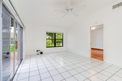 5442 Lakewood Cir S unit D, Margate, FL 33063 - photo 3