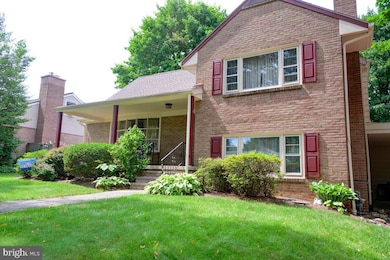 1613 Dauphin Ave, Reading, PA 19610 - photo 4