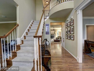 26109 Talamore Dr, Chantilly, VA 20152 - photo 2