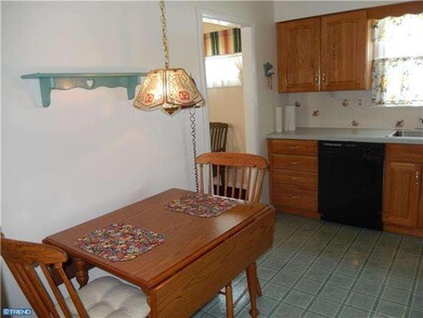 219 Ashford Dr, Broomall, PA 19008 - photo 7