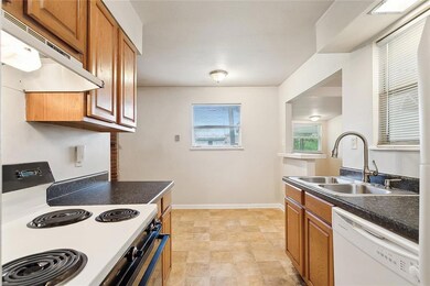 1341 Broadmoor Dr, Slidell, LA 70458 - photo 5