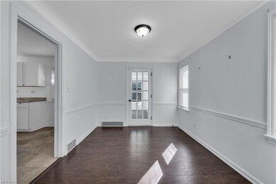 24350 Glenbrook Blvd, Euclid, OH 44117 - photo 6