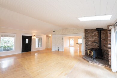 700 NW Broken Arrow Rd, Bend, OR 97703 - photo 6