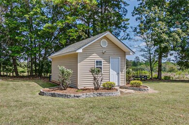 2773 Hayfield Dr, Asheboro, NC 27205 - photo 7