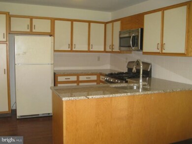 540 Haverford Rd unit 10, Wynnewood, PA 19096 - photo 5