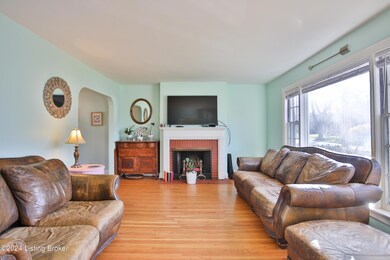 1227 Valley Dr