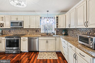 7264 Pommel Dr, Sykesville, MD 21784 - photo 5