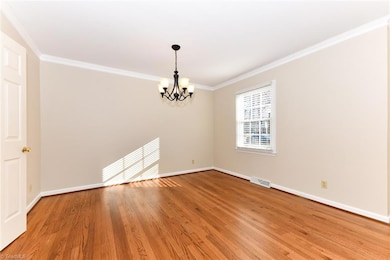 907 Meade Dr, Greensboro, NC 27410 - photo 6