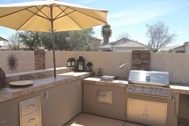 Outdoor Kitchen