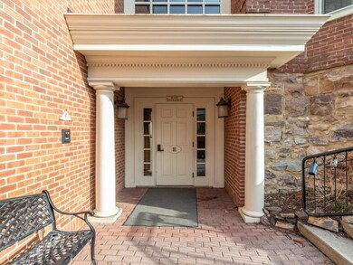 81 S Williams St unit 106, Burlington, VT 05401 - photo 2