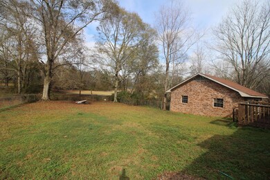 27 Meador Rd, Laurel, MS 39443 - photo 6
