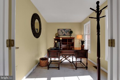 11110 Mahogany Dr, Hagerstown, MD 21742 - photo 6