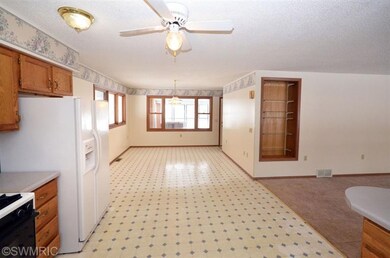 2200 Vanderbilt Ave, Portage, MI 49024 - photo 2