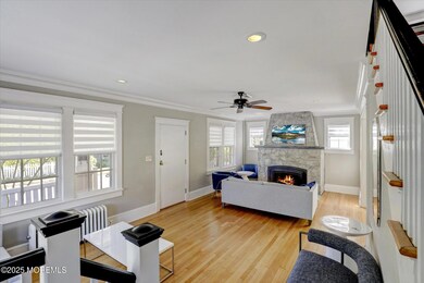07-Family Room