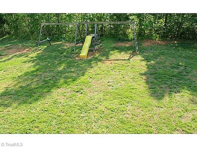 298 Rosemont Rd, Asheboro, NC 27203 - photo 3