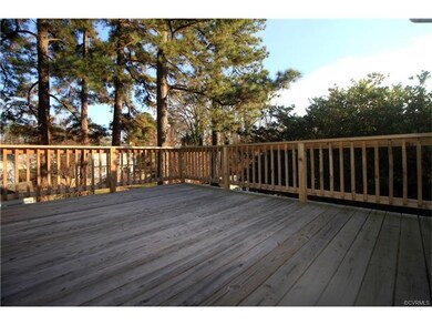 Deck built in 2016, great for entertainment and ov