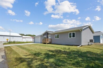 405 10th St, Nevada, IA 50201 - photo 5