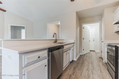 660 Helm Ln, Mount Washington, KY 40047 - photo 7