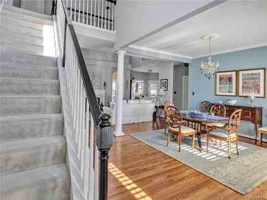Foyer/Dining Room