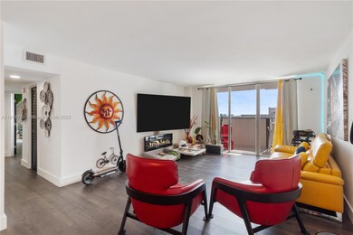 2780 NE 183rd St unit 2114, Aventura, FL 33160 - photo 2