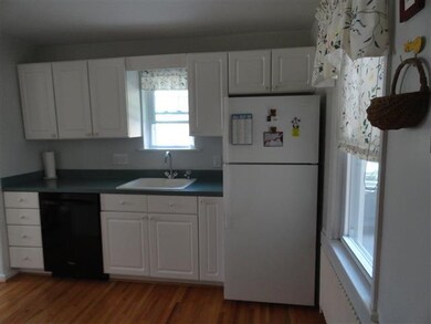 Kitchen Bright & cheery kitchen