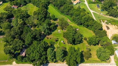 220 N Collins, Stonewall, OK 74871 - photo 2