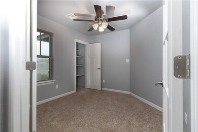 1913 Glenbrook Dr, Shawnee, OK 74804 - photo 5