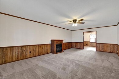 2007 Lambert Dr, Asheboro, NC 27205 - photo 7