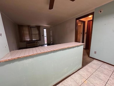 805 Pipers Ln, Columbus, OH 43228 - photo 4