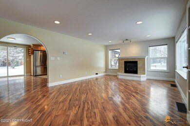 4201 Taft Dr, Anchorage, AK 99517 - photo 7