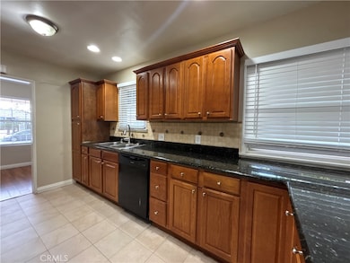 19145 Kittridge St, Reseda, CA 91335 - photo 5