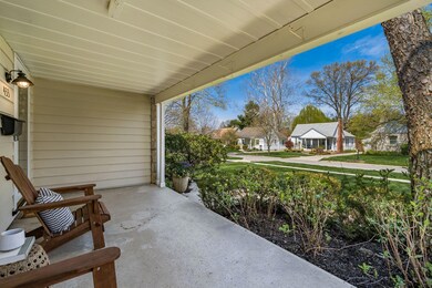 433 Fallis RD