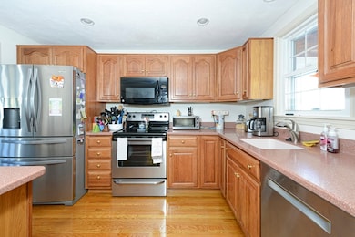 12 Ruthellen Rd, Hudson, MA 01749 - photo 3