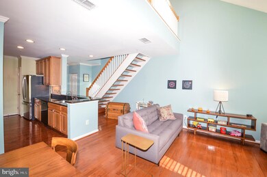 25272 Riffleford Square unit 302, Chantilly, VA 20152 - photo 6