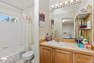 20-Master Bath 20200821-DW-9235