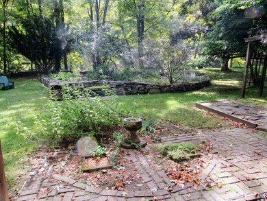 37 Dover Rd, Newfane, VT 05362 - photo 5