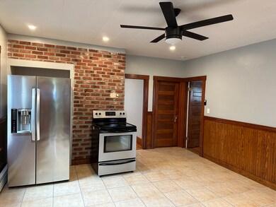 8 Beckman St unit 2, Worcester, MA 01607 - photo 5