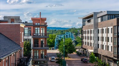Quick Access to the Walking Bridge!