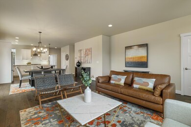 61085 SE Echo Lake Ct, Bend, OR 97702 - photo 6