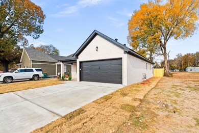 1705 E 2nd St, North Little Rock, AR 72114 - photo 4