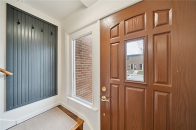 3605 Allendale Cir, Pittsburgh, PA 15204 - photo 3