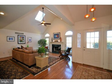 9316 Eagleview Dr, Lafayette Hill, PA 19444 - photo 4