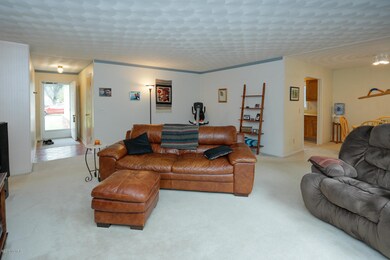 745 Thomas St-106